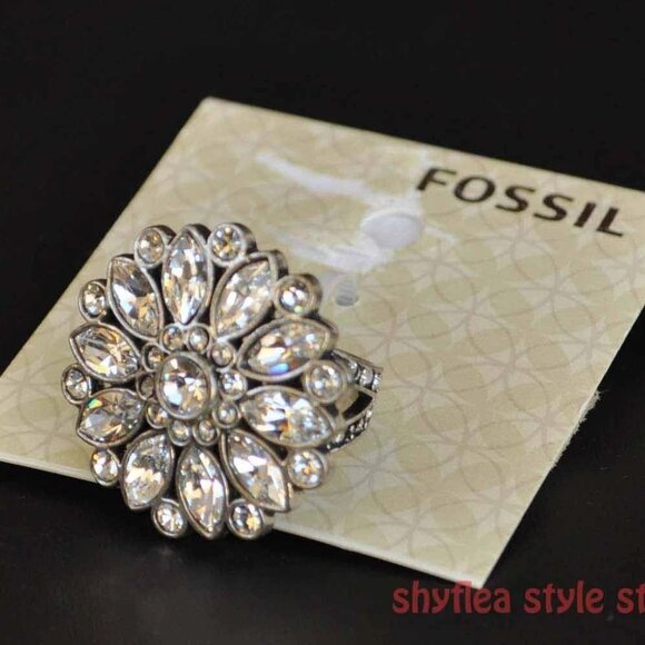 Fossil Cocktail Ring Glitzy Glass Stones Daisy Flower Statement Silver Tone Sz 7 - Picture 4 of 5